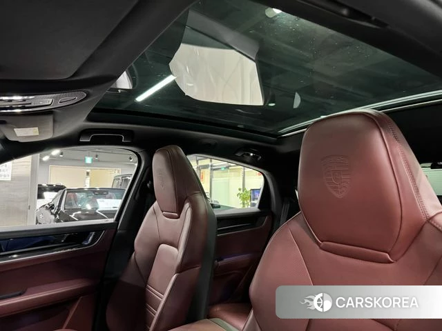 Porsche Cayenne (PO536) 2024 Черный из Кореи, фото 4