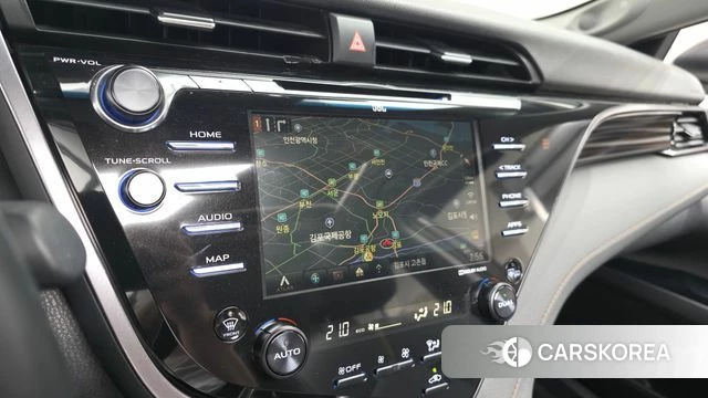 Toyota Camry (XV70) 2018 Коричневый из Кореи, фото 4