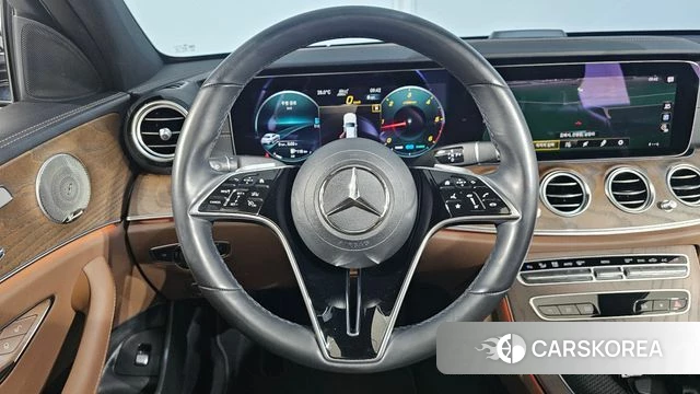 Mercedes-Benz E-Class W213 2023 Черный из Кореи, фото 4