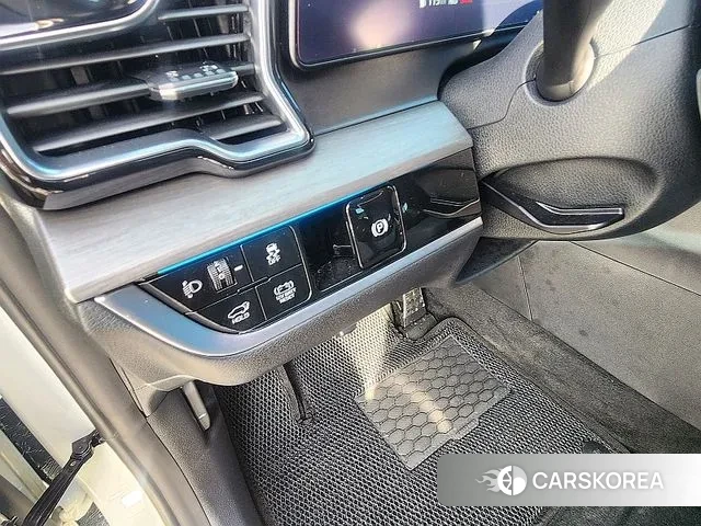 Kia Sportage 5th Generation Hybrid 2023 Белый из Кореи, фото 4