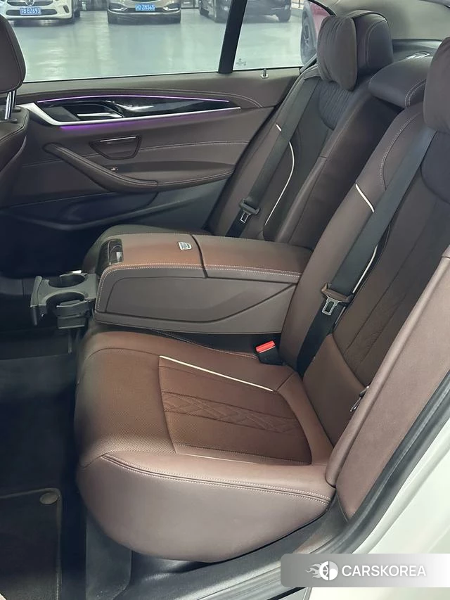 BMW 5 series 2021 Белый из Китая, фото 4