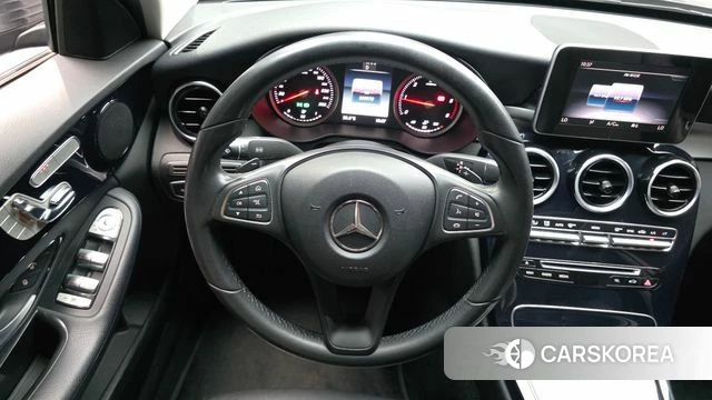 Mercedes-Benz C-Class W205 2018 Серебристо-серый из Кореи, фото 4