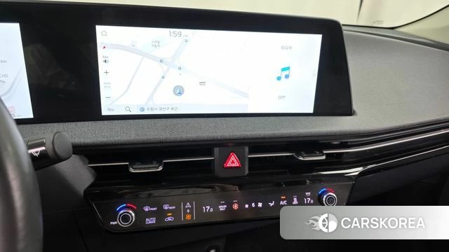 Kia EV6 2023 Серый из Кореи, фото 4