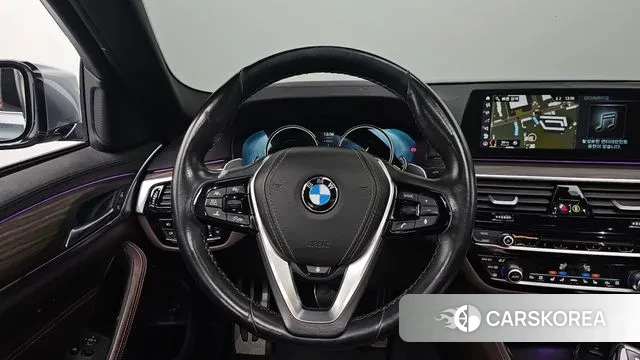 BMW 5 Series (G30) 2018 Светло-серебряный цвет из Кореи, фото 4