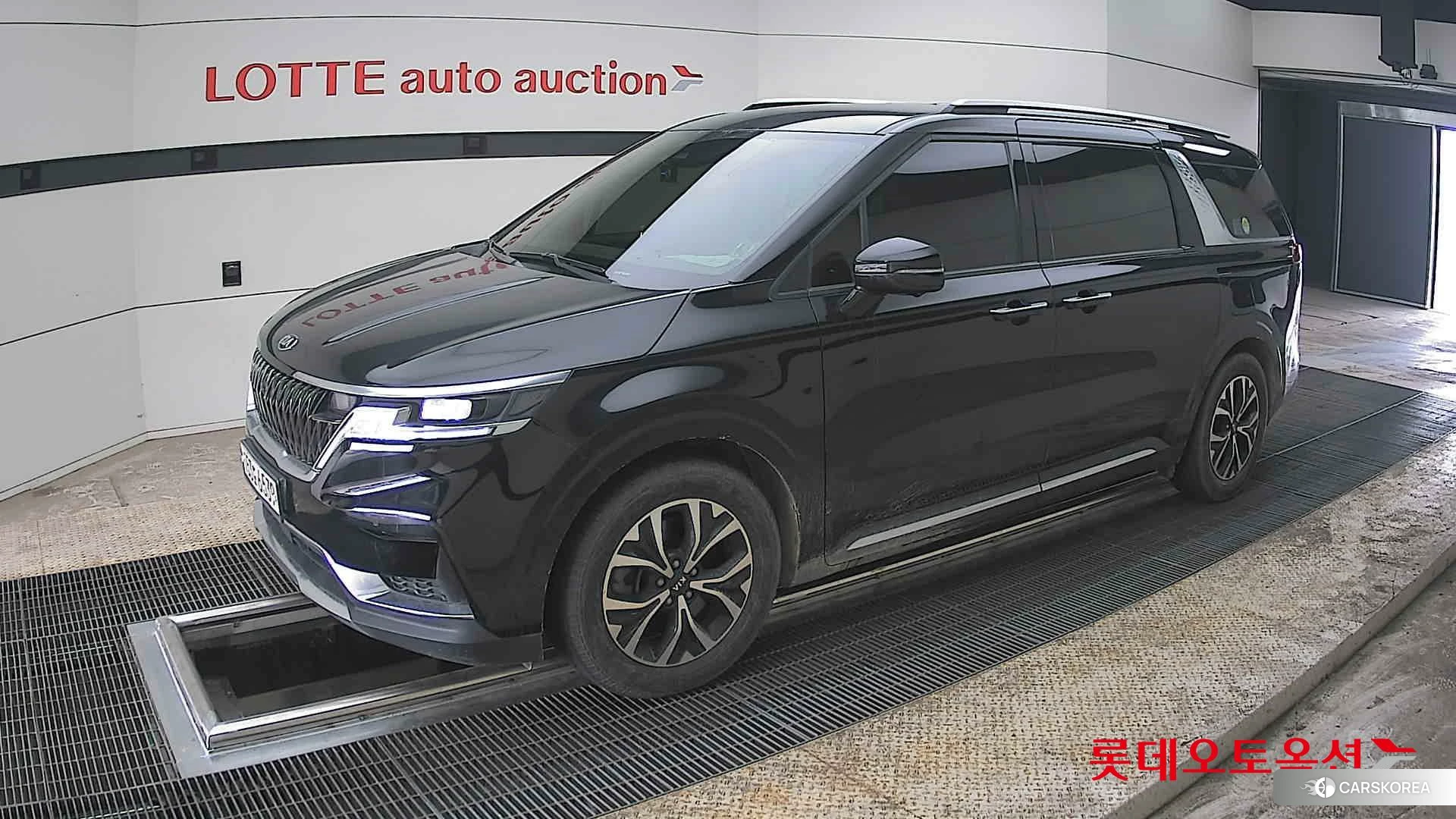 Kia Carnival 2021 Черный из Кореи, фото 4