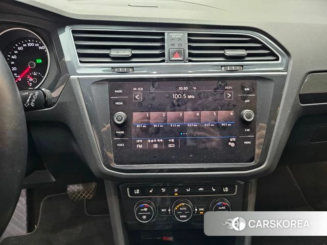 Volkswagen Tiguan second Generation 2020 Серый из Кореи, фото 4