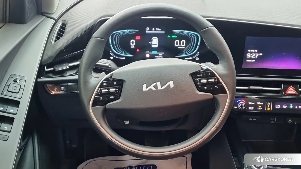 Kia Di Ol Nu Niro 2023 Белый из Кореи, фото 4
