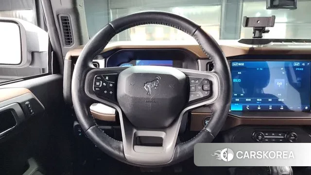 Ford Bronco 6th Generation 2022 Серебряный из Кореи, фото 4