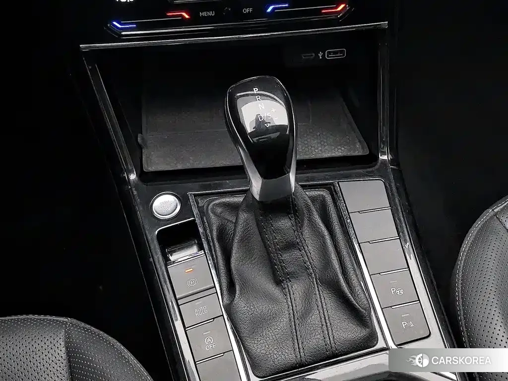 Volkswagen Passat 2021 Черный из Китая, фото 4