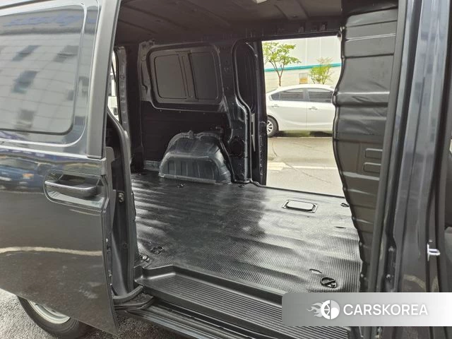 Hyundai Staria 2021 Серый из Кореи, фото 4