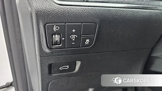 Kia The New K5 3rd generation 2024 Белый из Кореи, фото 4