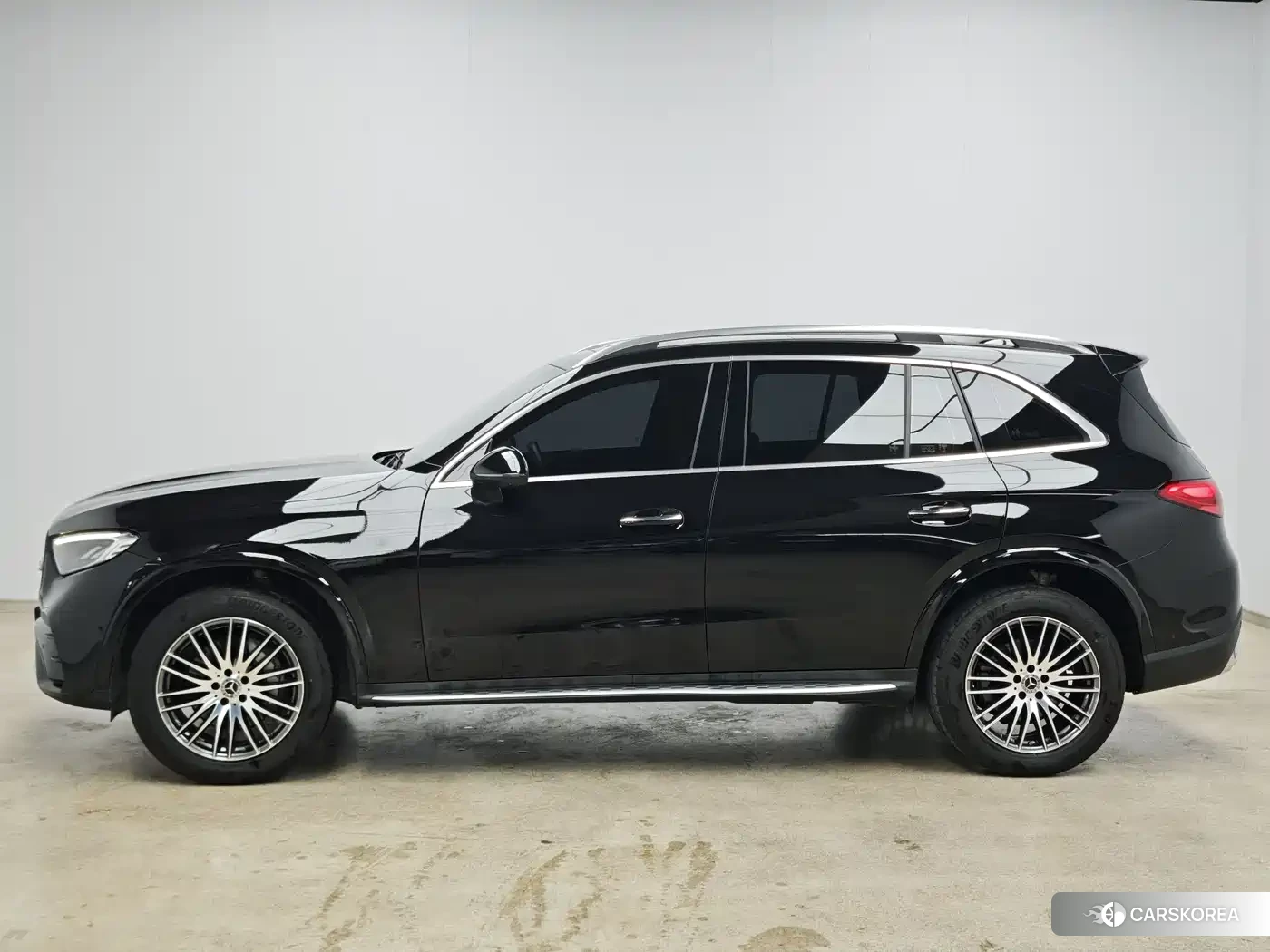 Mercedes-Benz GLC 2024 Черный из Китая, фото 4