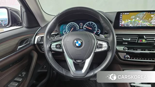 BMW 5 Series (G30) 2019 Черный из Кореи, фото 4