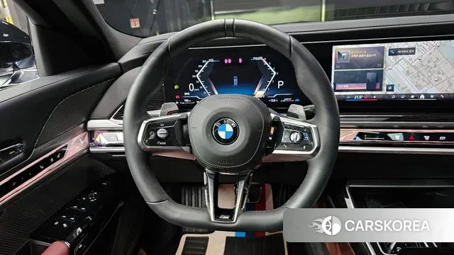 BMW 7 Series (G70) 2025 Серый из Кореи, фото 4