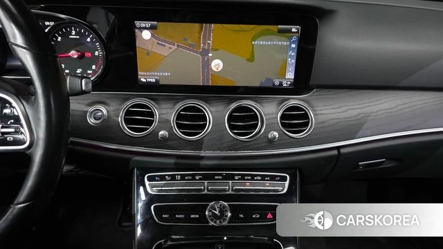 Mercedes-Benz E-Class W213 2019 Черный из Кореи, фото 4