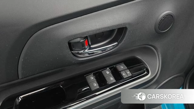Toyota Prius C 2018 Небесно-голубой из Кореи, фото 4