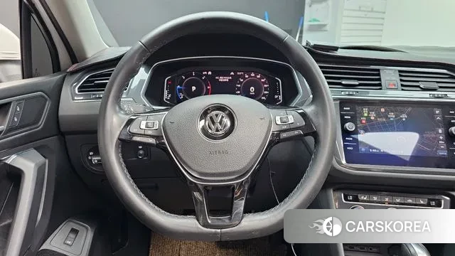 Volkswagen Tiguan second Generation 2020 Белый из Кореи, фото 4