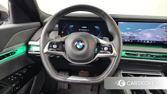 BMW 7 Series (G70) 2023 Черный из Кореи, фото 4