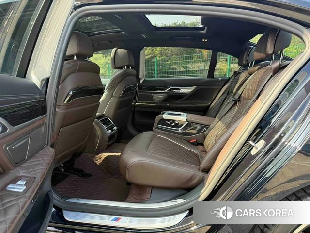 BMW 7 series 2021 Черный из Китая, фото 4