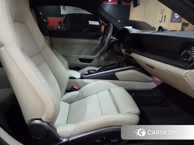 Porsche 911(992) 2021 Красный из Кореи, фото 4