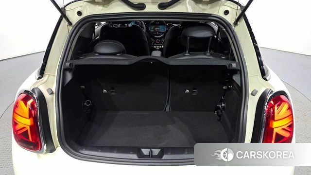 Mini Cooper 2021 Жемчужный цвет из Кореи, фото 4