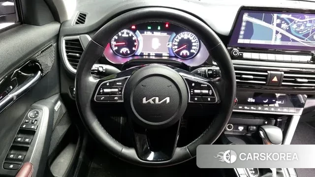 Kia Seltos 2022 Белый из Кореи, фото 4