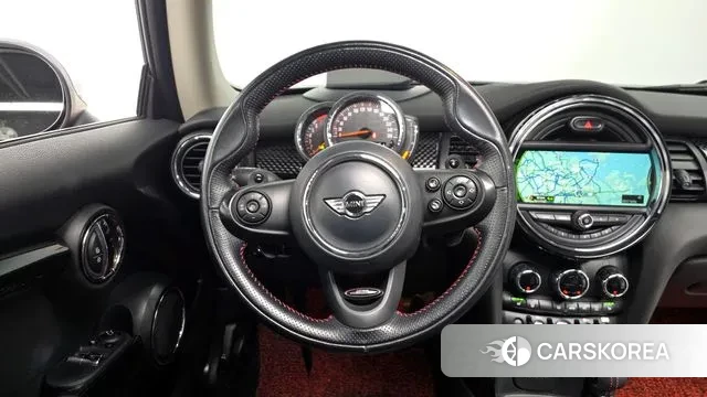 Mini Cooper S 2018 Красный из Кореи, фото 4