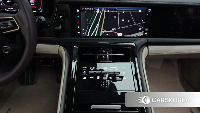 Porsche Panamera (976) 2024 Серебристо-серый из Кореи, фото 4