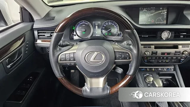 Lexus New ES300h 2018 Белый из Кореи, фото 4