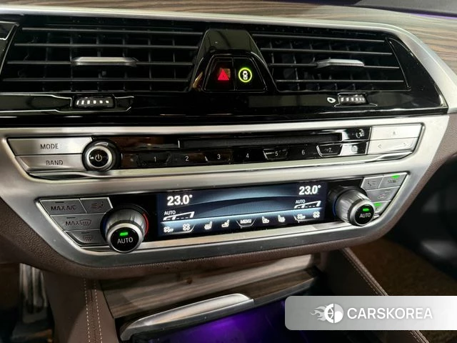 BMW 5 Series (G30) 2019 Черный из Кореи, фото 4