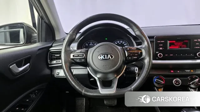 Kia Stonic 2018 Черный из Кореи, фото 4
