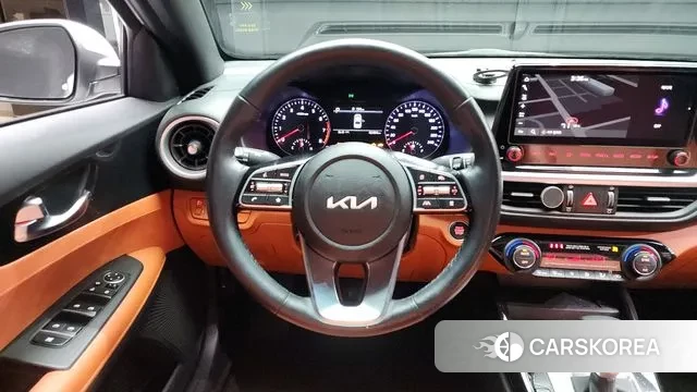 Kia The New K3 2nd generation 2022 Белый из Кореи, фото 4