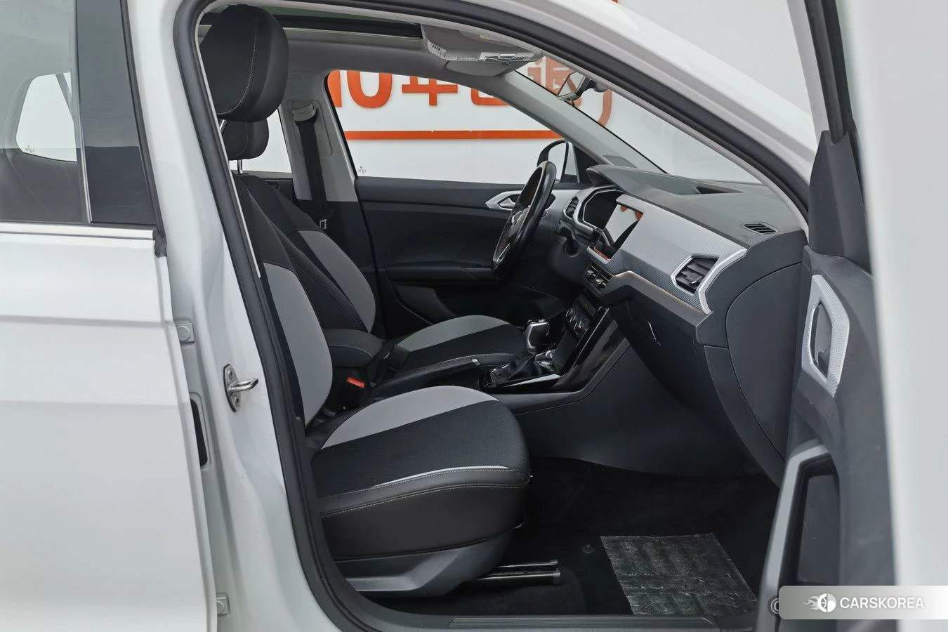 Volkswagen Exploring the shadow 2021 Белый из Китая, фото 4