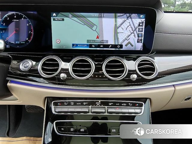 Mercedes-Benz E-Class W213 2022 Серый из Кореи, фото 4