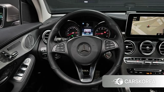 Mercedes-Benz GLC-Class X253 2019 Песочный из Кореи, фото 4