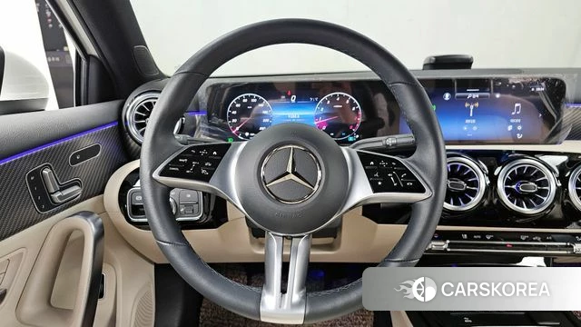 Mercedes-Benz A-Class W177 2024 Белый из Кореи, фото 4