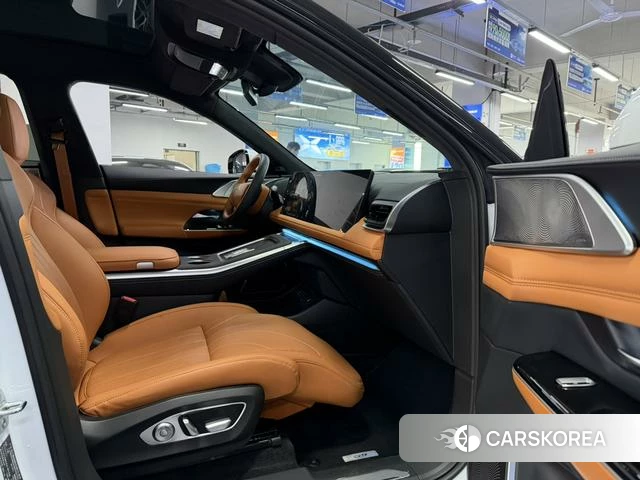 Xiaopeng Motors Xiaopeng G9 2025 Белый из Китая, фото 4