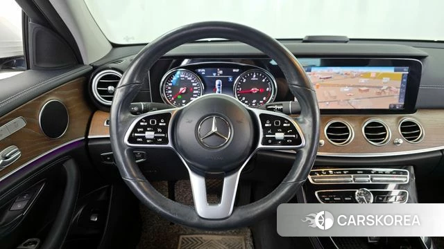 Mercedes-Benz E-Class W213 2019 Белый из Кореи, фото 4