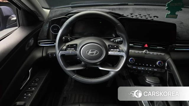 Hyundai The New Avante (CN7) 2023 Светло-серебряный цвет из Кореи, фото 4