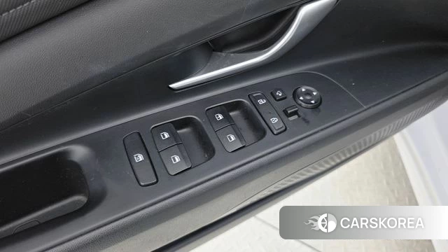 Hyundai Avante Hybrid (CN7) 2023 Белый из Кореи, фото 4