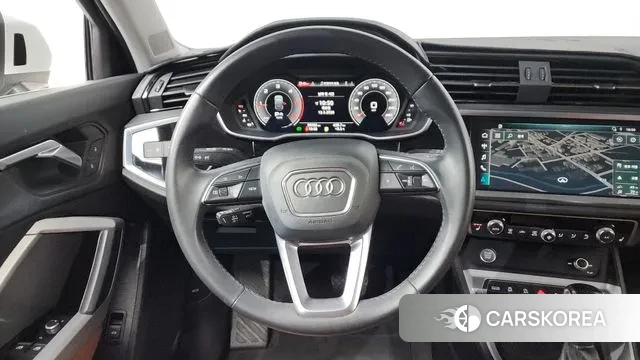 Audi Q3 (F3) 2020 Белый из Кореи, фото 4