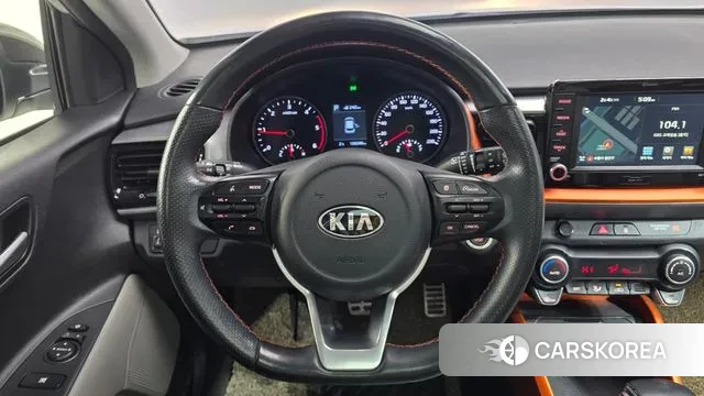 Kia Stonic 2018 Белый из Кореи, фото 4