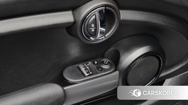 Mini Cooper 2021 Красный из Кореи, фото 4