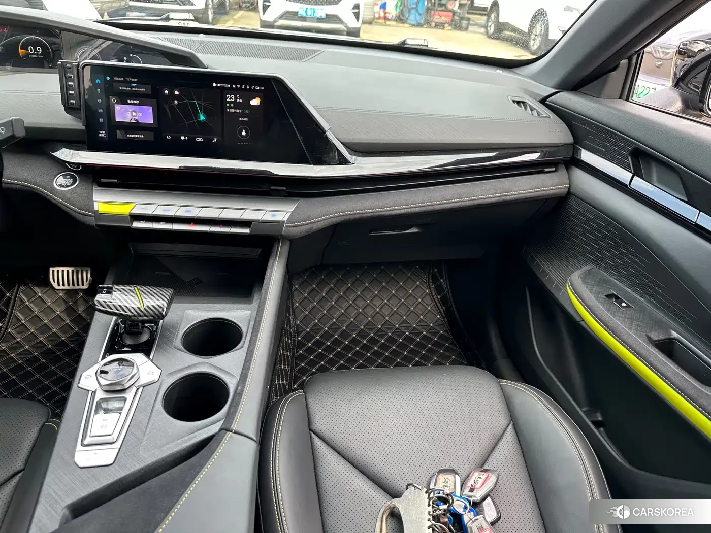 Chang'an UNI-V 2022 Silver/gray из Китая, фото 4