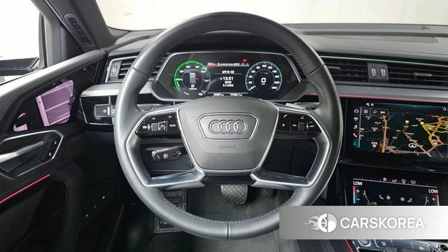 Audi e-Tron 2020 Черный из Кореи, фото 4