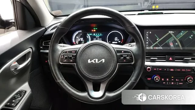 Kia Niro Plus 2022 Белый из Кореи, фото 4