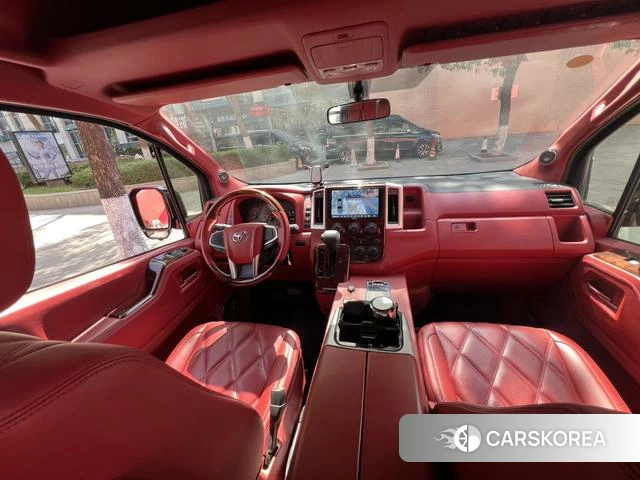 Toyota Hiace 2024 Черный из Китая, фото 4