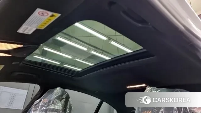 BMW 5 Series (G30) 2018 Белый из Кореи, фото 4