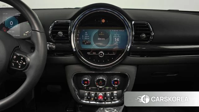 Mini Cooper Clubman 2022 Серебряный из Кореи, фото 4