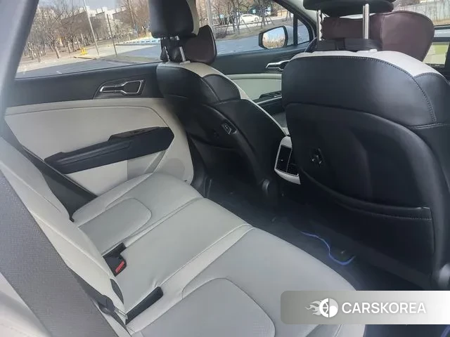 Kia Sportage 5th Generation 2021 Белый из Кореи, фото 4